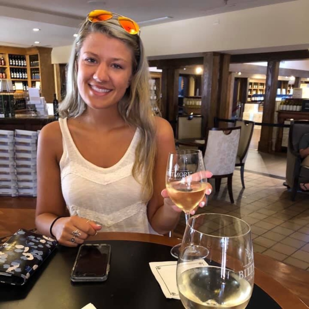 Meet your Posher, Caroline